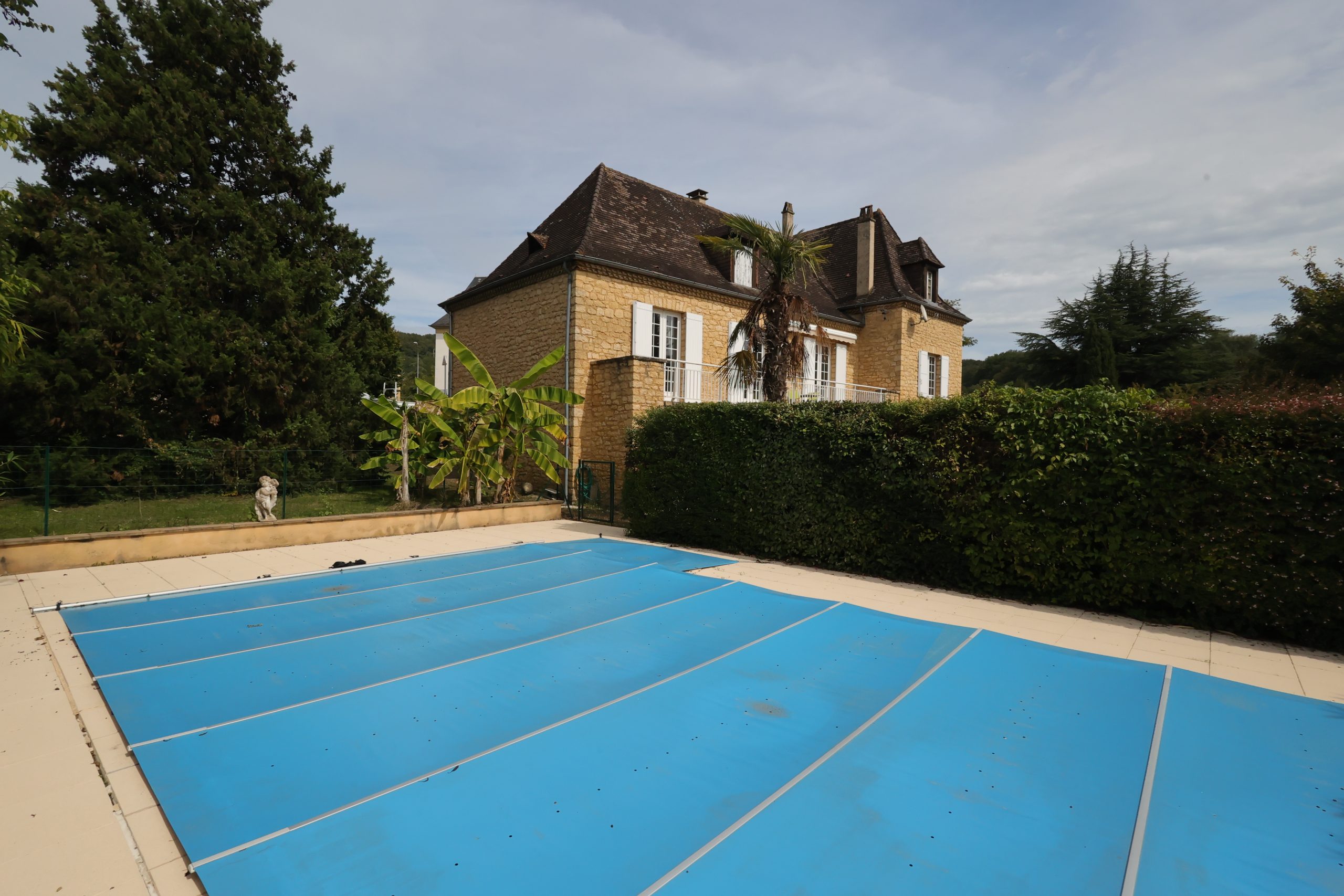 Piscine du gîte Le Priolat à Saint-Cyprien
