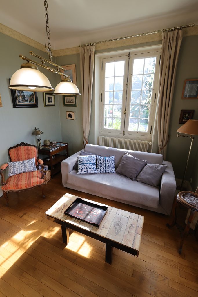Salon du gîte Le Priolat à Saint-Cyprien - vue 4